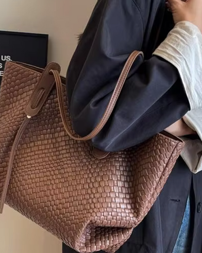 Cameron Tote on shoulder | Baby Bag by Remmii