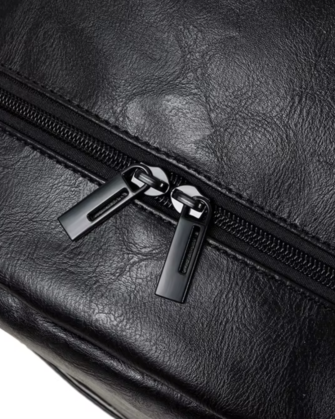 Emerson zip detail | Baby Bag by Remmii